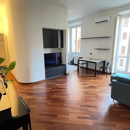 "Iris" Milano Lunigiana In Stazione Centrale Apartment Luaran gambar