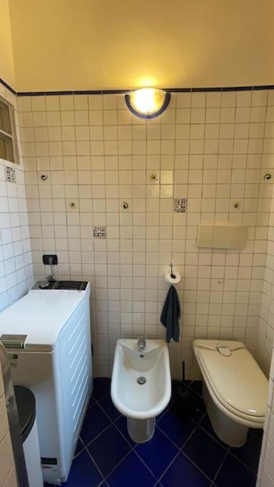 "Iris" Milano Lunigiana In Stazione Centrale Apartment Luaran gambar